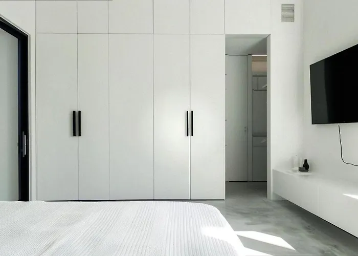 Rue's In Mikonos Glásztrosz