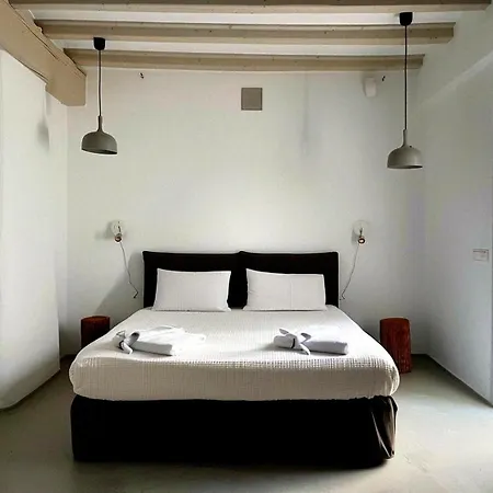 Rue's In Mikonos Дом отдыха Гластрос